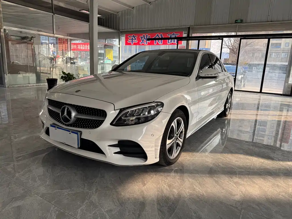 Mercedes-Benz C-Class 2019 — фото 1