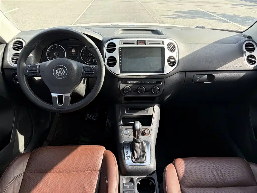 Volkswagen Tiguan 2015 — фото 3