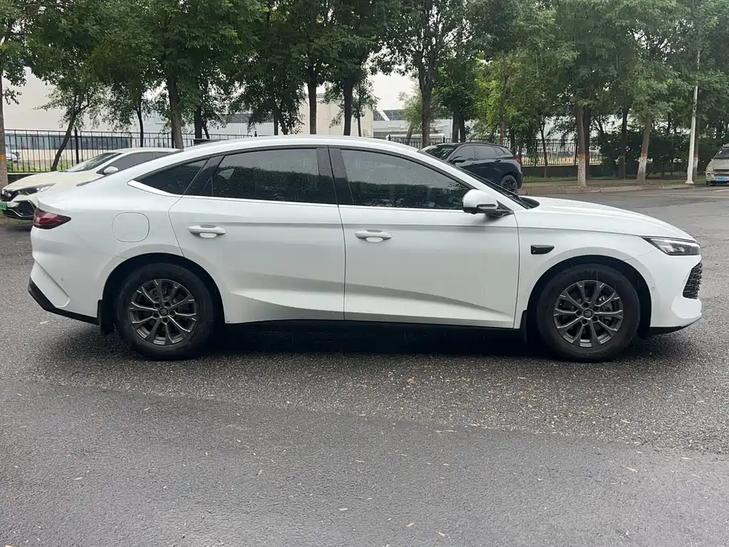 BYD Qin L 2025 — фото 4