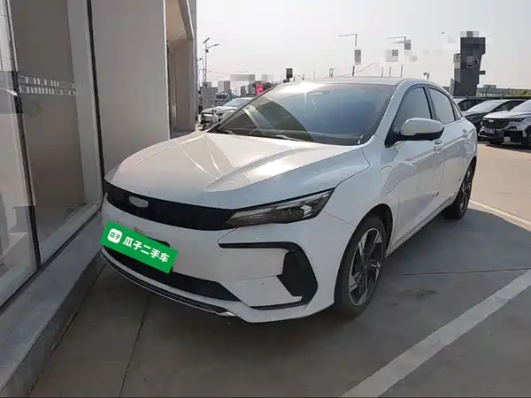 Geely Emgrand L Hip 2024