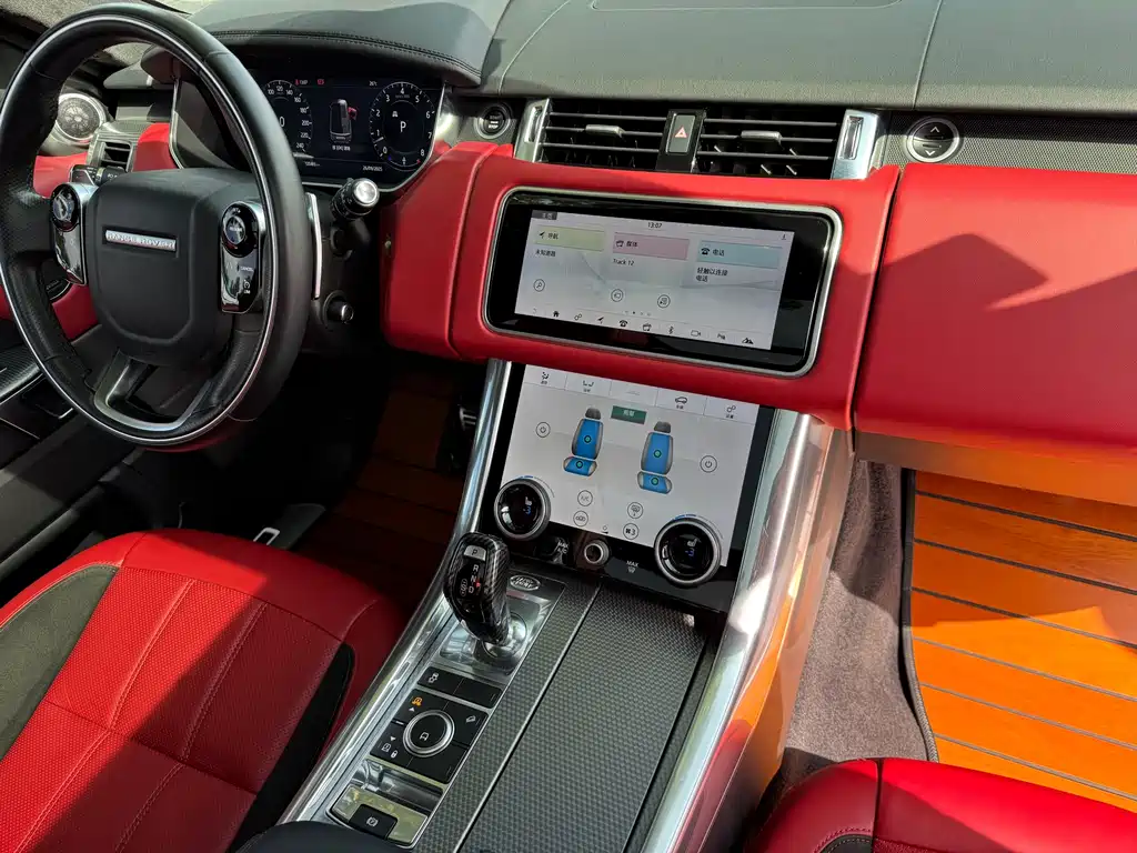 Land Rover Sport 2020 — фото 10