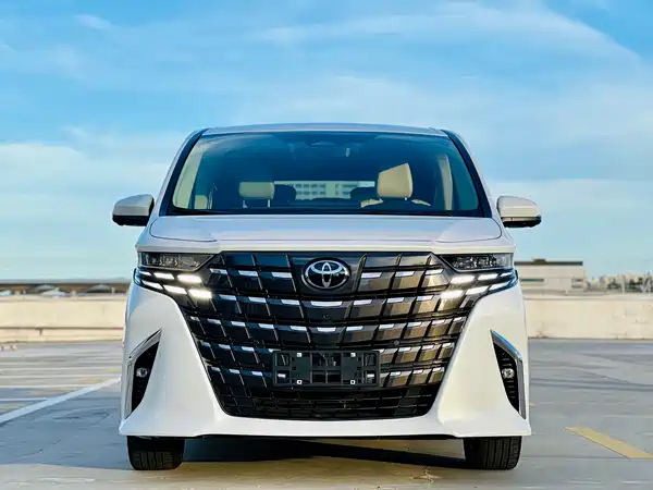 Toyota Alphard 2024