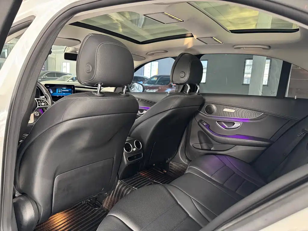 Mercedes-Benz C-Class 2019 — фото 8