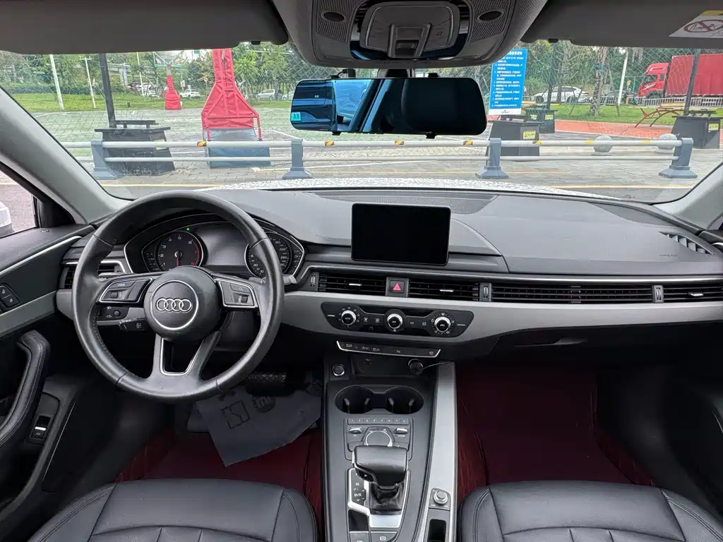 Audi A4L 2018 — фото 10