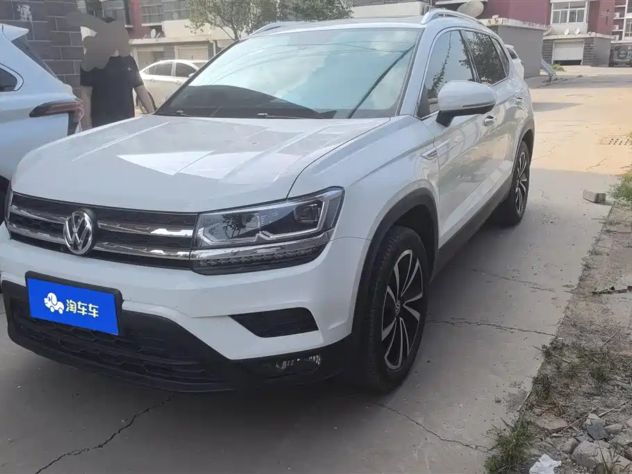 Volkswagen Tharu 2020