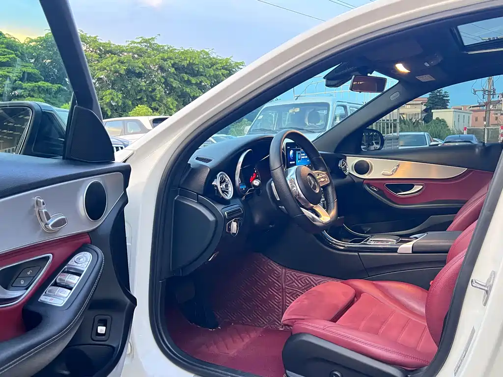 Mercedes-Benz C-Class 2019