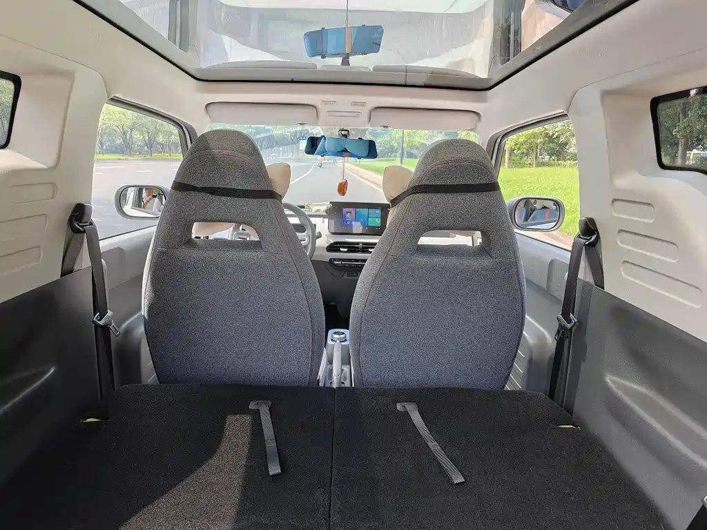 Geely Galaxy Panda 2023