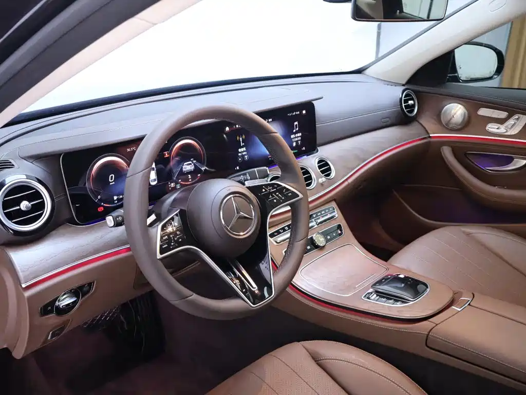 Mercedes-Benz E-Class 2021 — фото 11