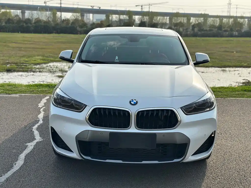 BMW X2 2021 — фото 2