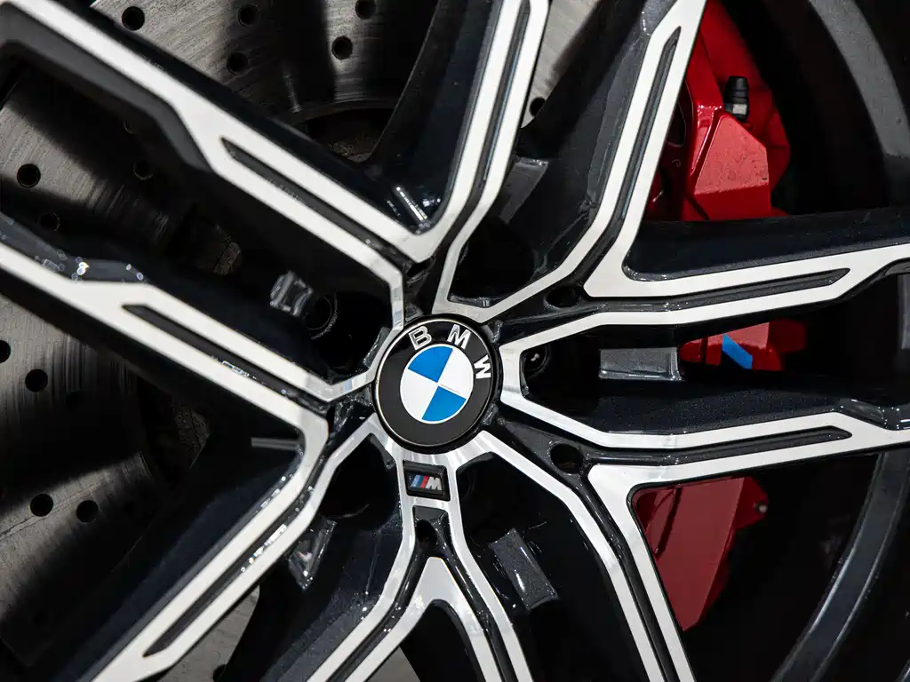 BMW M5 2021 — фото 6