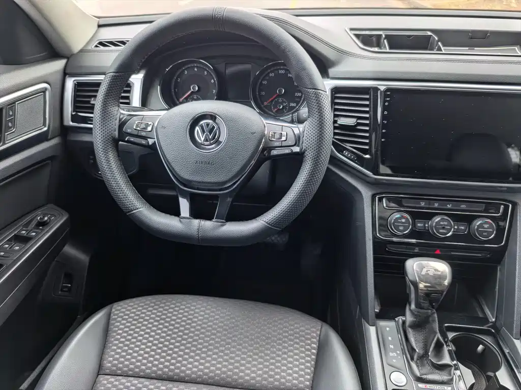 Volkswagen Teramont 2019 — фото 10