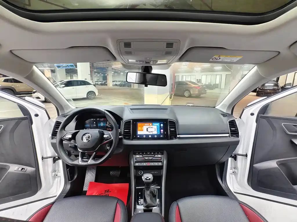 Skoda Karoq 2023 — фото 14