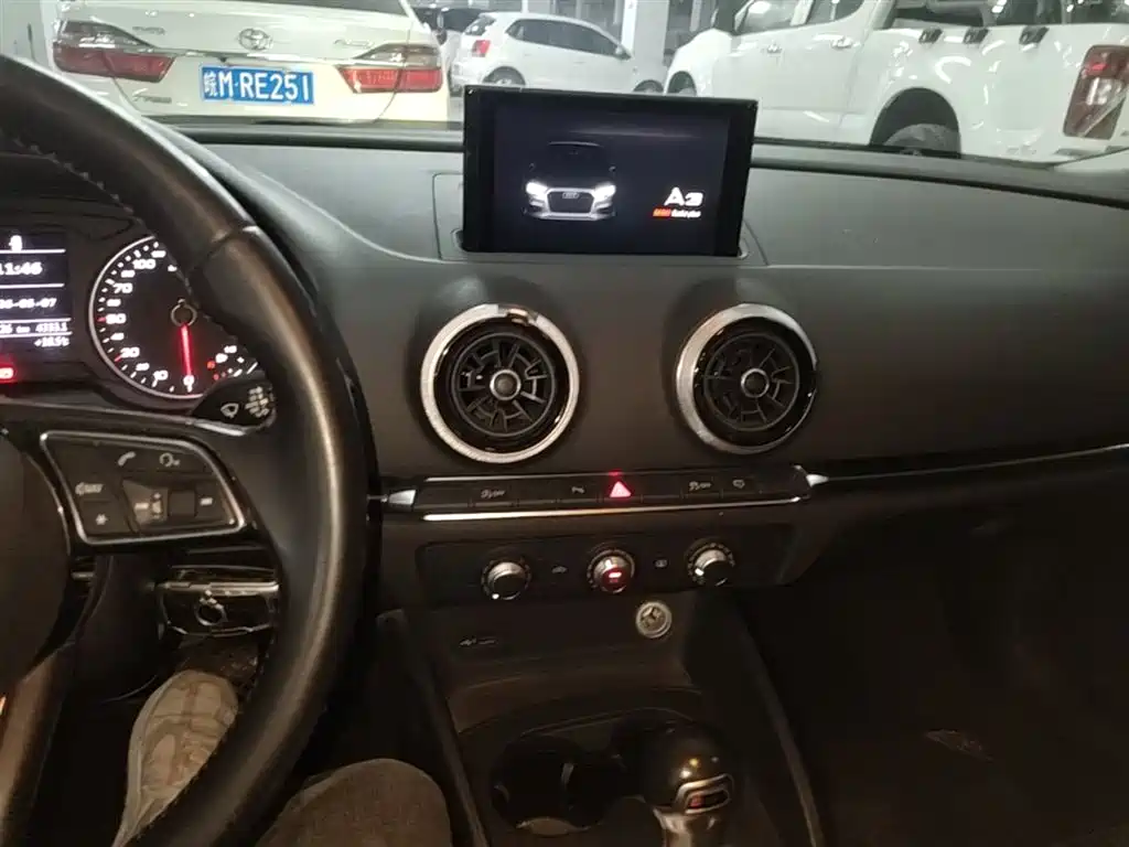 Audi A3 2017 — фото 13