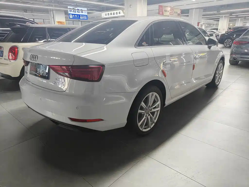 Audi A3 2017 — фото 13