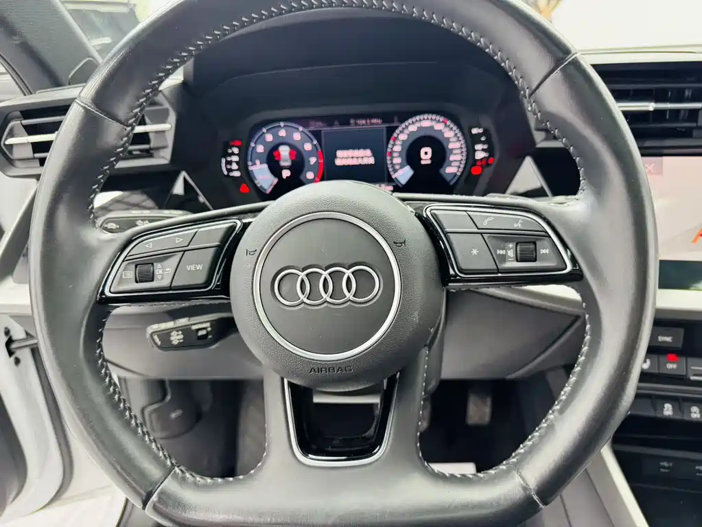 Audi A3 2022 — фото 9