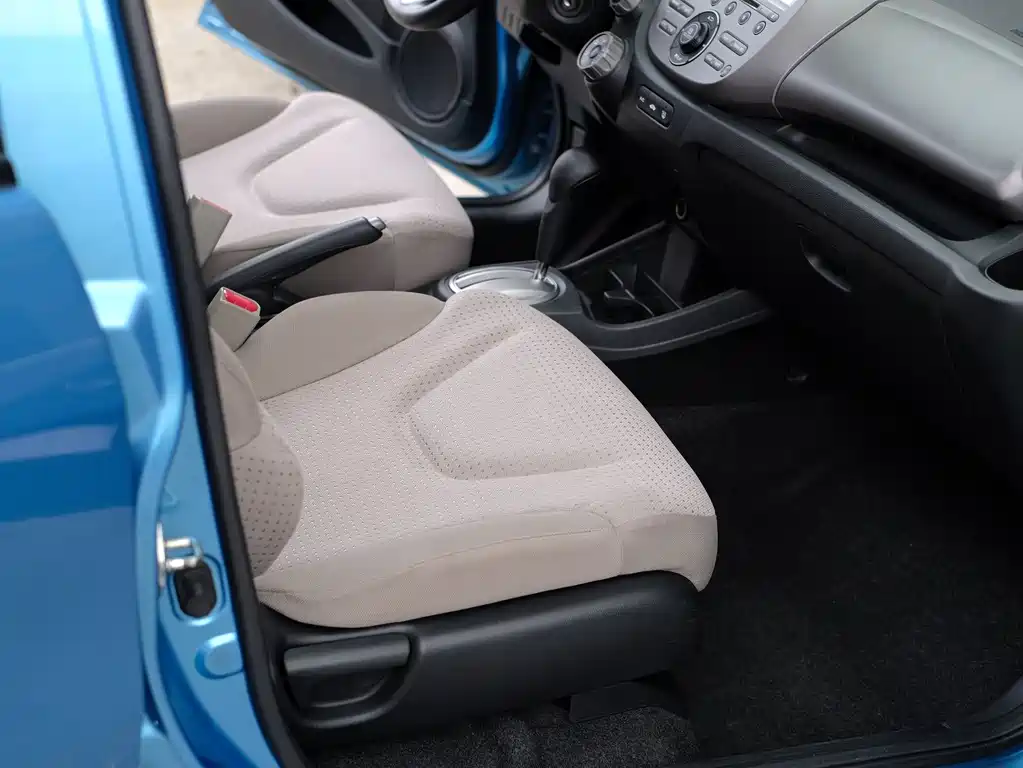 Honda Fit 2010 — фото 33