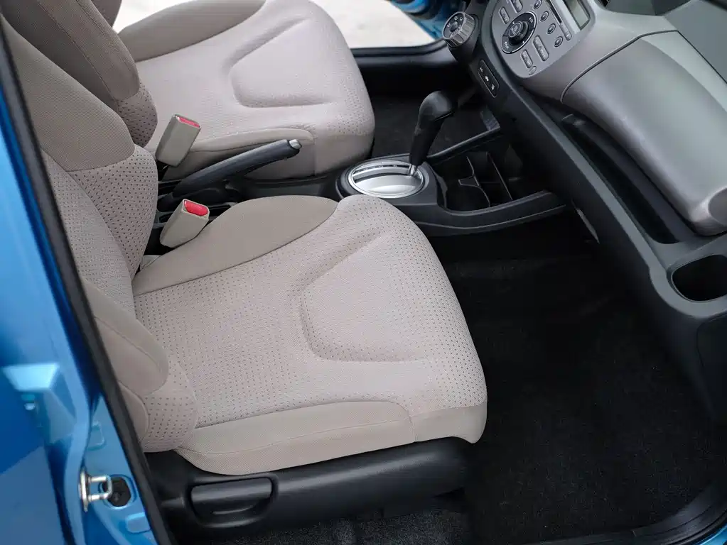 Honda Fit 2010 — фото 34