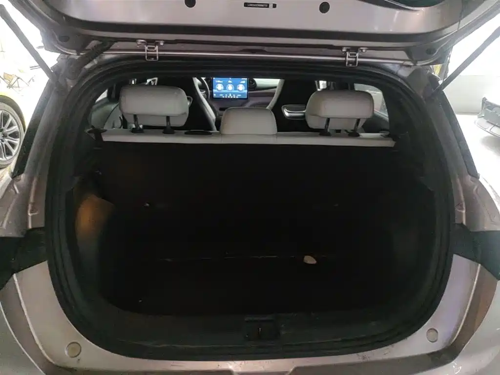 BYD Dolphin 2022 — фото 15