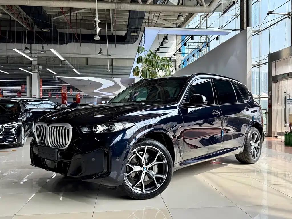 BMW X5 2026 — фото 1