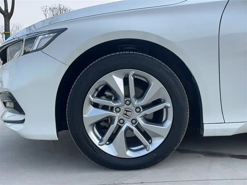 Honda Accord 2020 — фото 22