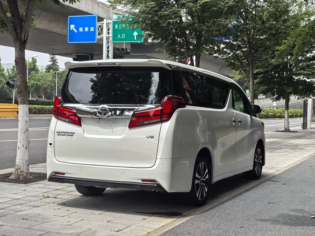 Toyota Alphard 2019 — фото 9
