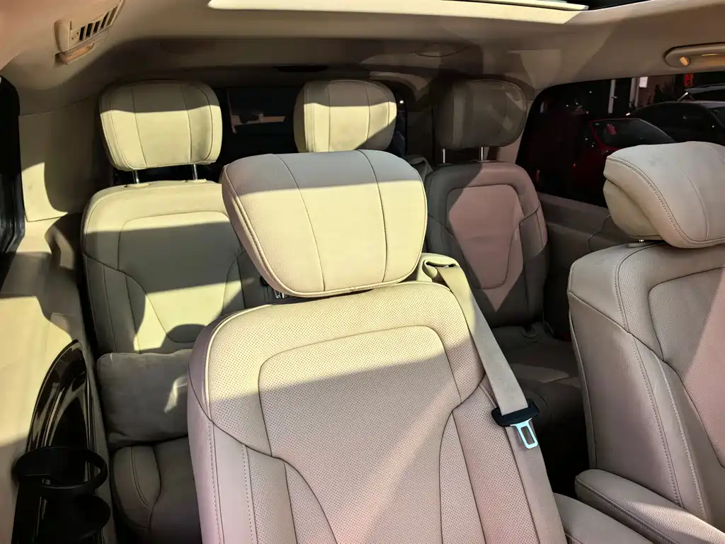 Mercedes-Benz V-Class 2016 — фото 15