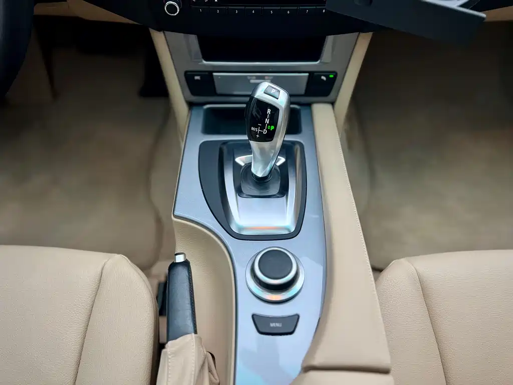 BMW 5 Series 2008 — фото 17