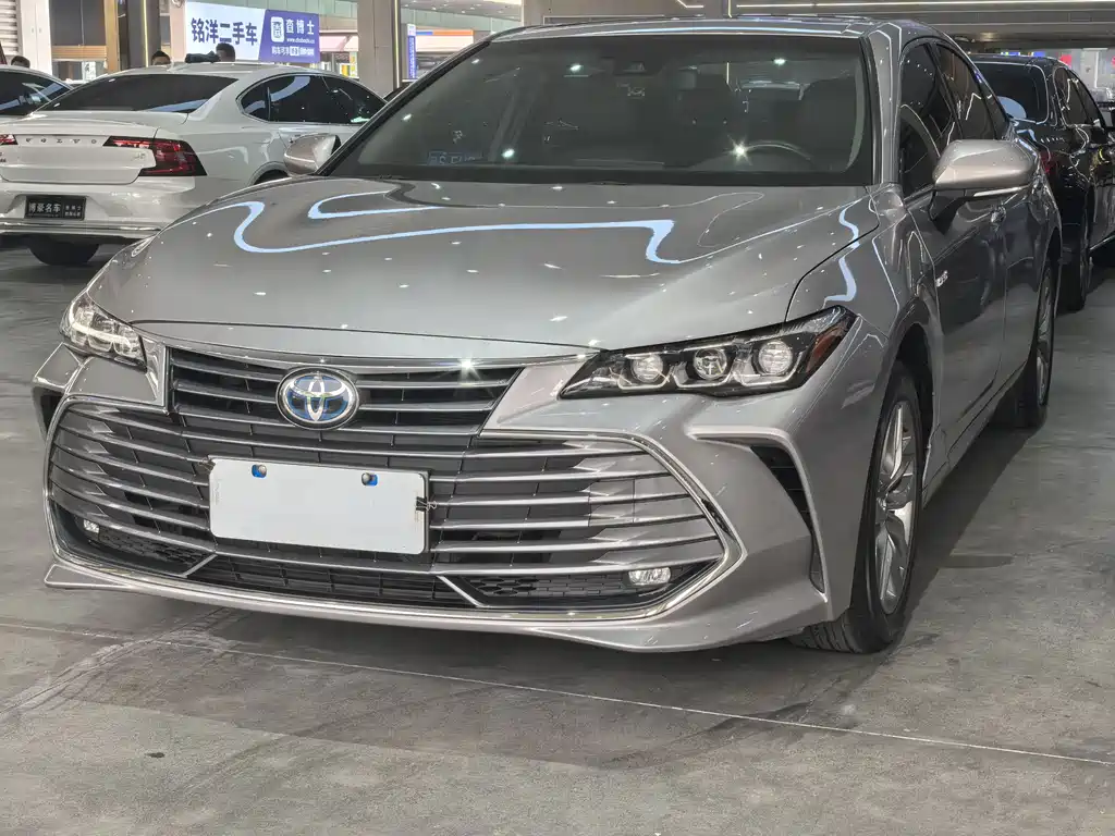 Toyota Avalon 2022 — фото 1
