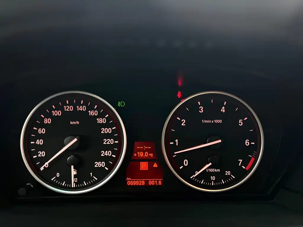 BMW 5 Series 2008 — фото 13