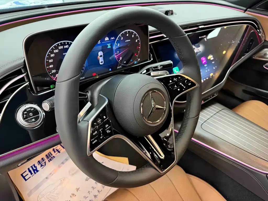 Mercedes-Benz E-Class 2024 — фото 6