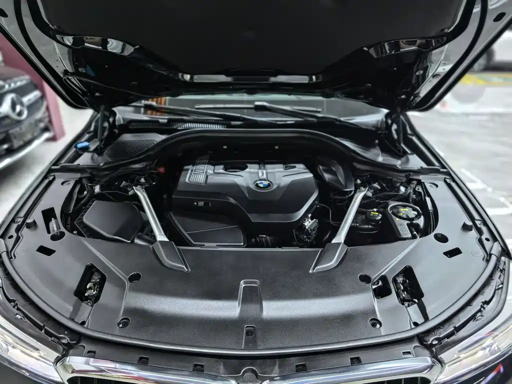BMW 6 Series GT 2019 — фото 37