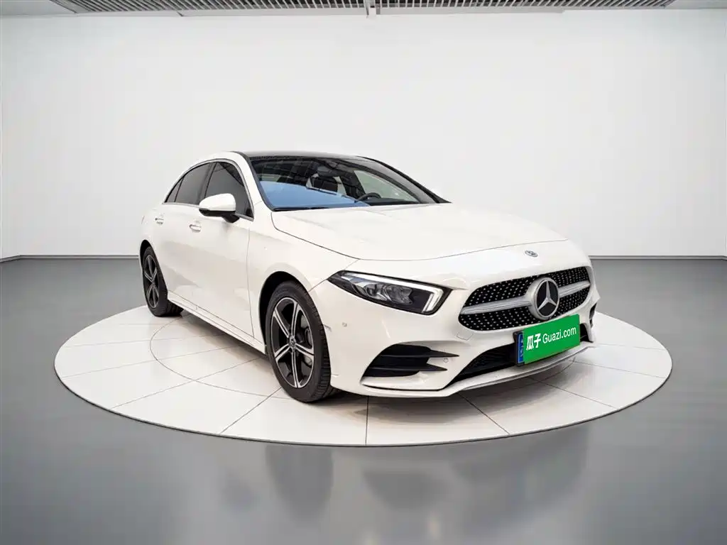 Mercedes-Benz A-Class 2022 — фото 8