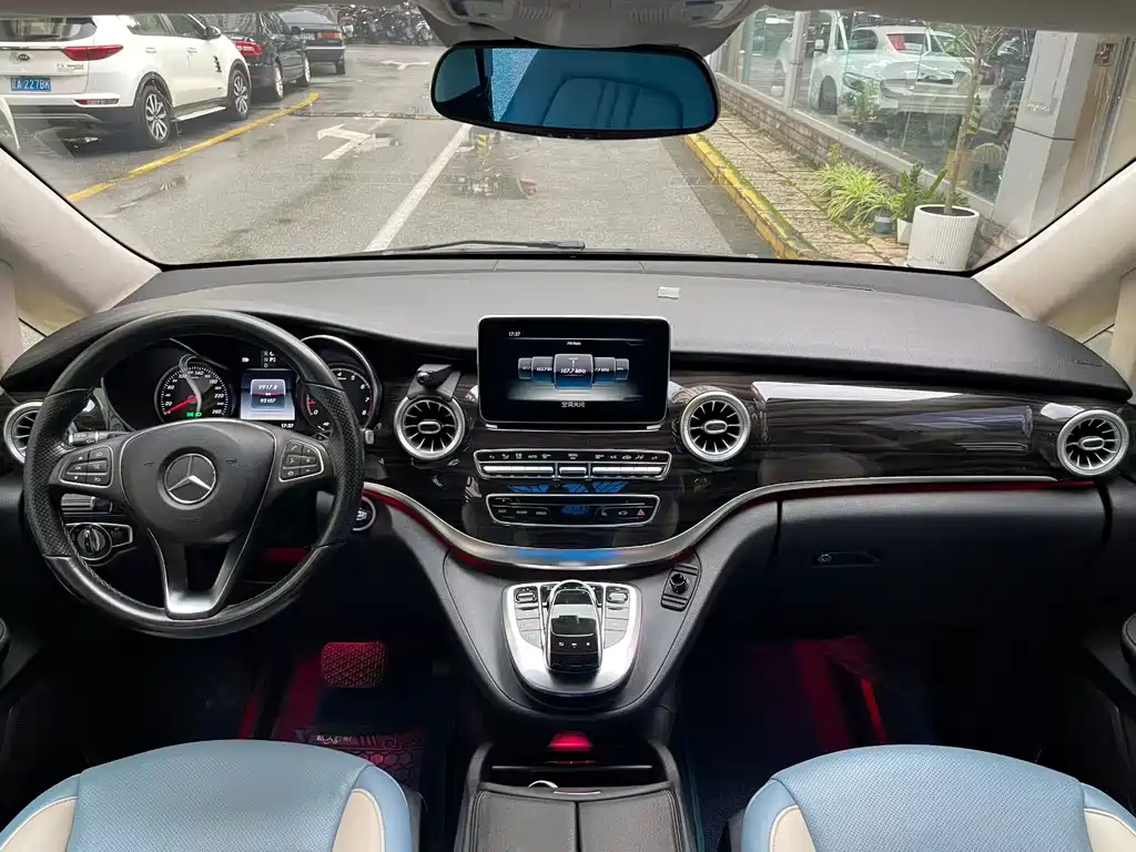 Mercedes-Benz V-Class 2017