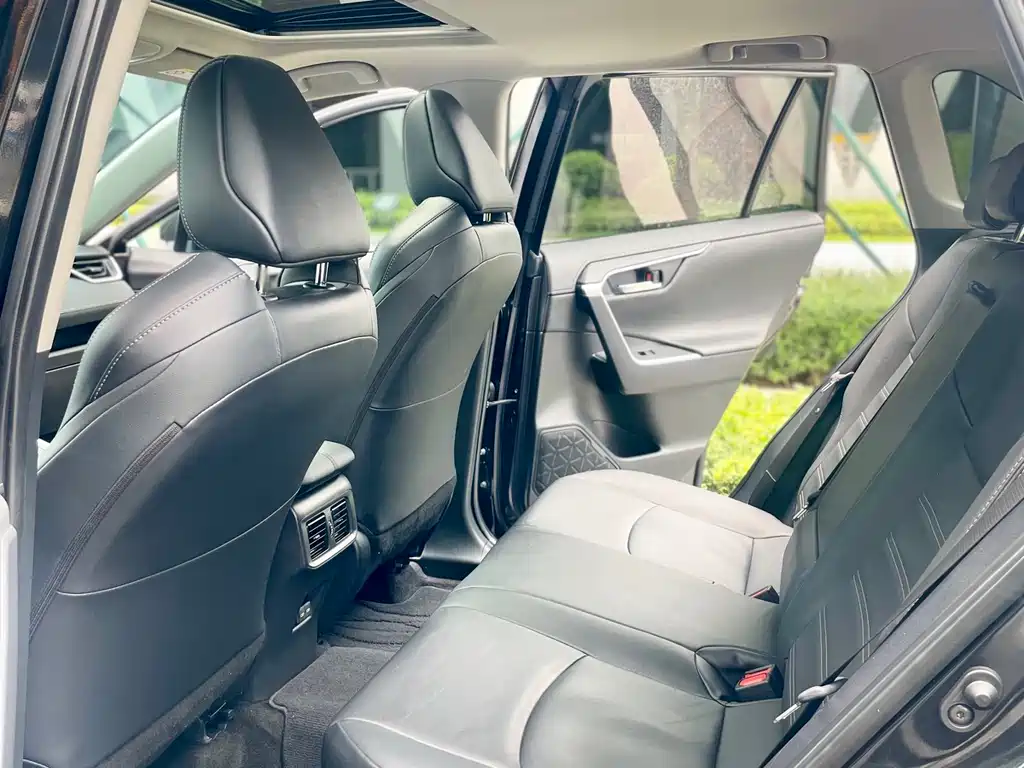 Toyota Wildlander 2022 — фото 14