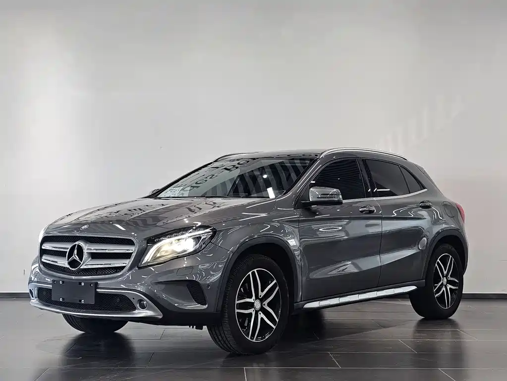 Mercedes-Benz GLA 2015 — фото 1