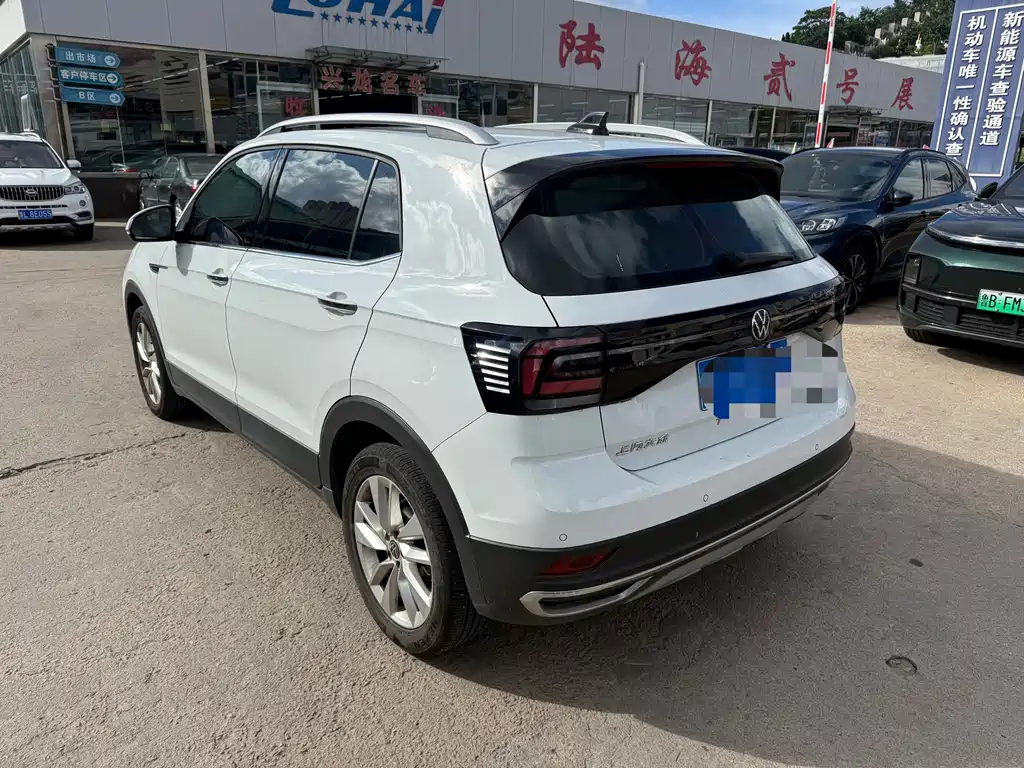 Volkswagen T-Cross 2023 — фото 10