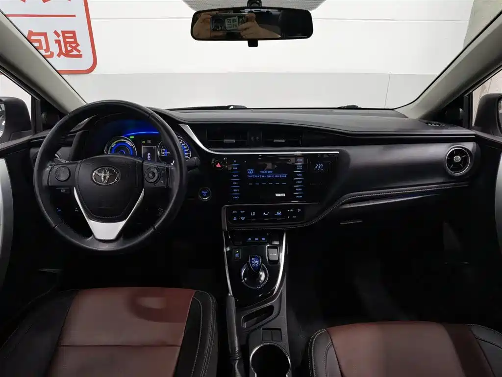 Toyota Corolla 2019 — фото 5