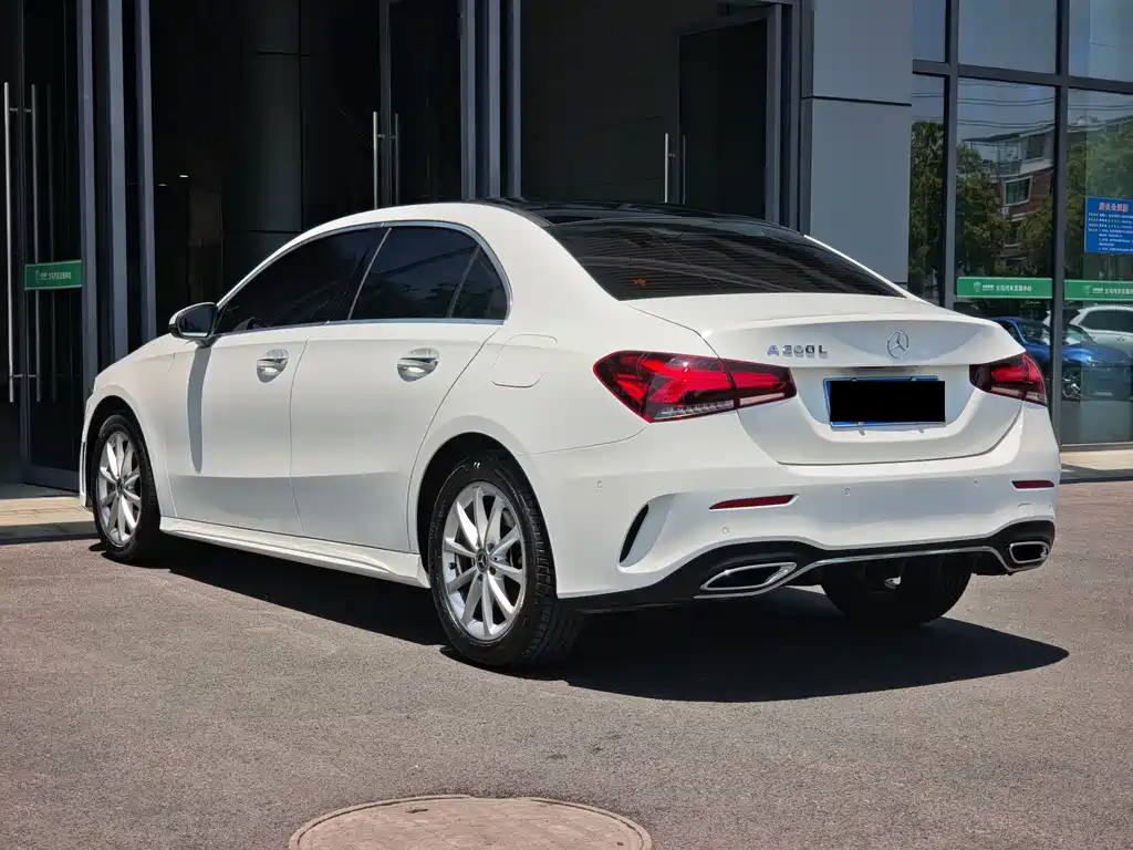 Mercedes-Benz A-Class 2021 — фото 10