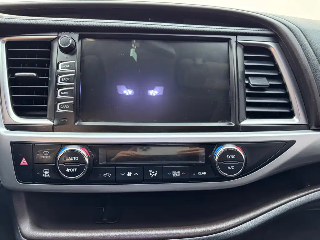 Toyota Highlander 2016 — фото 11
