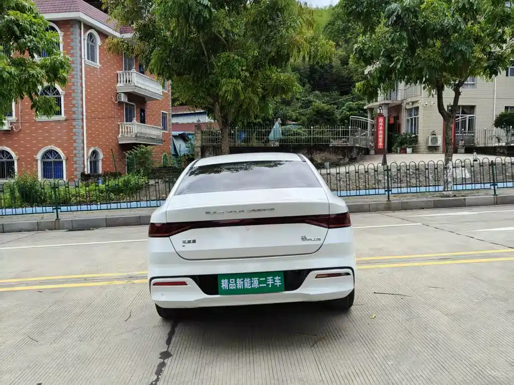 BYD Qin PLUS 2021 — фото 11