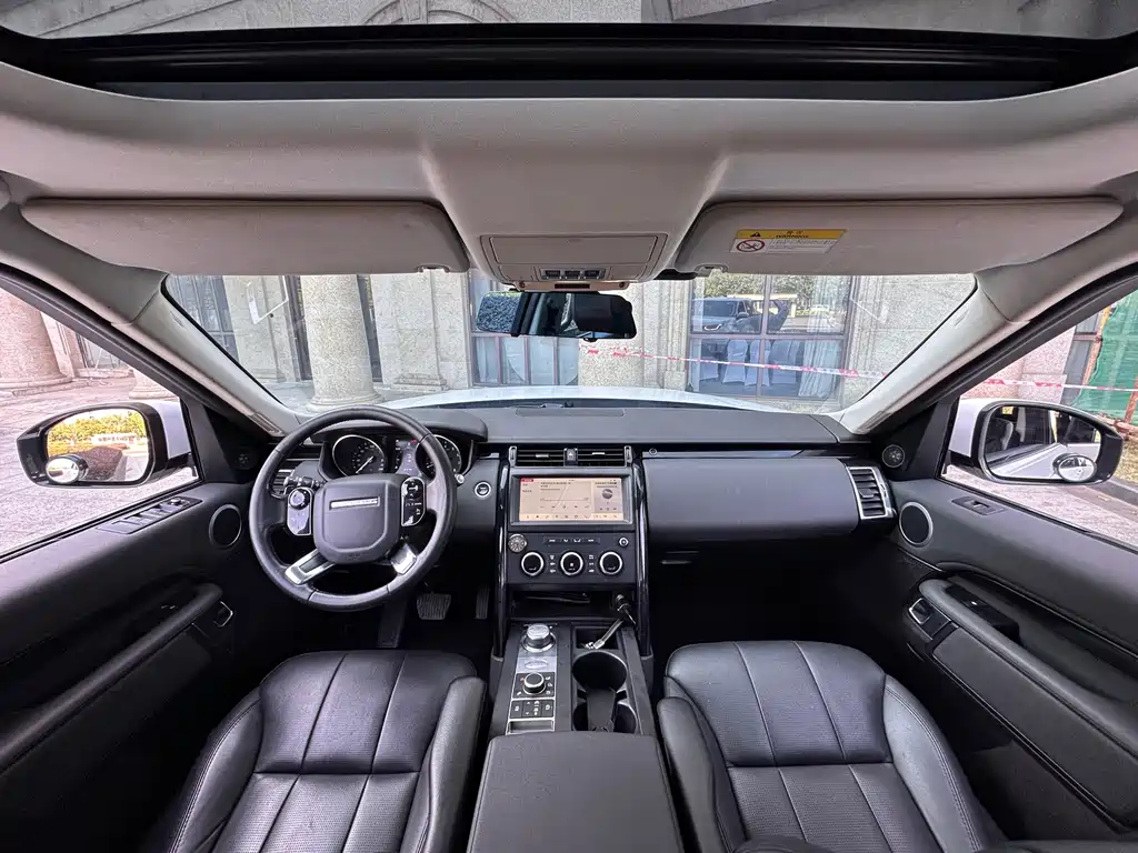 Land Rover Discovery 2019 — фото 17