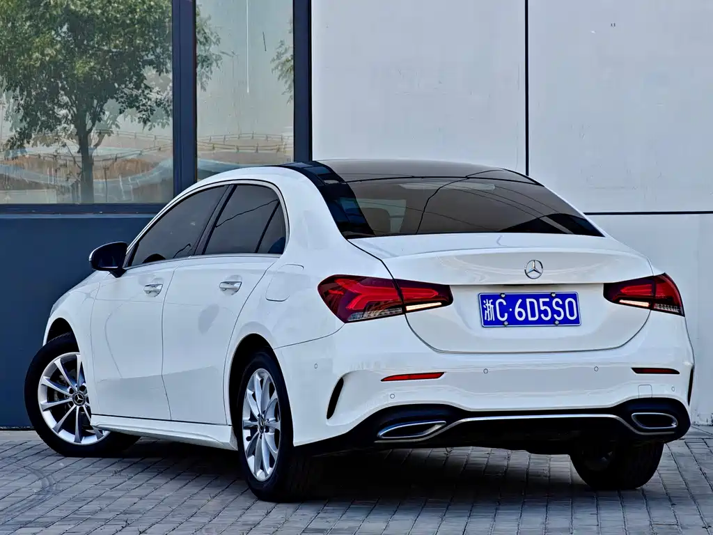 Mercedes-Benz A-Class 2022 — фото 4