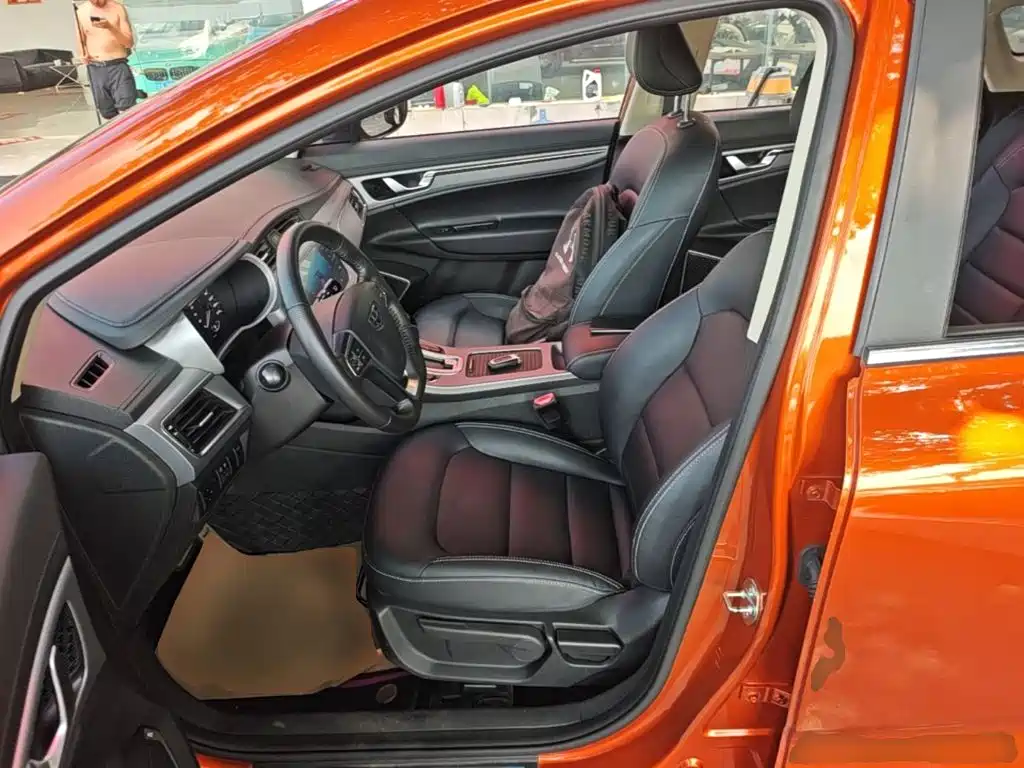 Geely Emgrand GS 2018 — фото 15