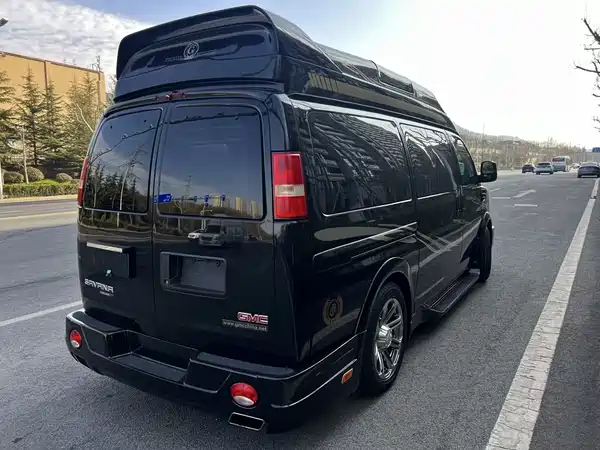 GMC SAVANA 2016