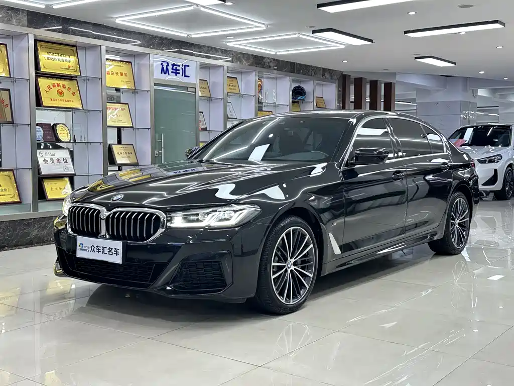 BMW 5 Series 2021