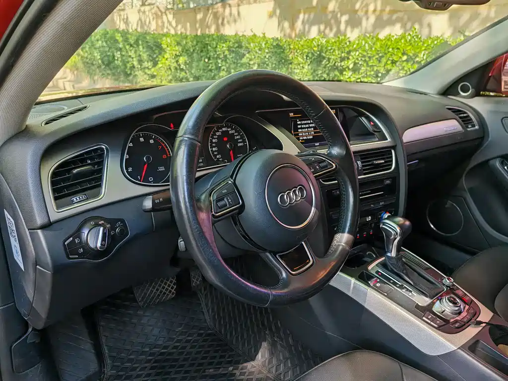 Audi A4 2016 — фото 10