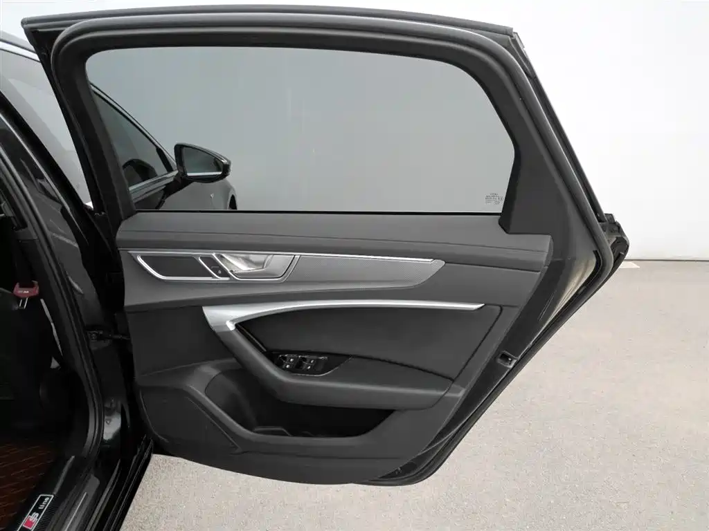 Audi A6L 2022 — фото 15