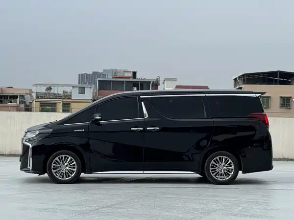 Toyota Alphard 2021