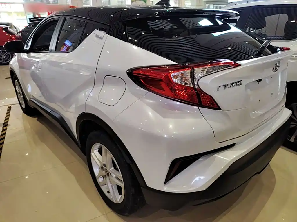 Toyota C-HR 2021 — фото 5