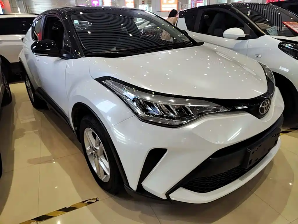 Toyota C-HR 2021 — фото 4